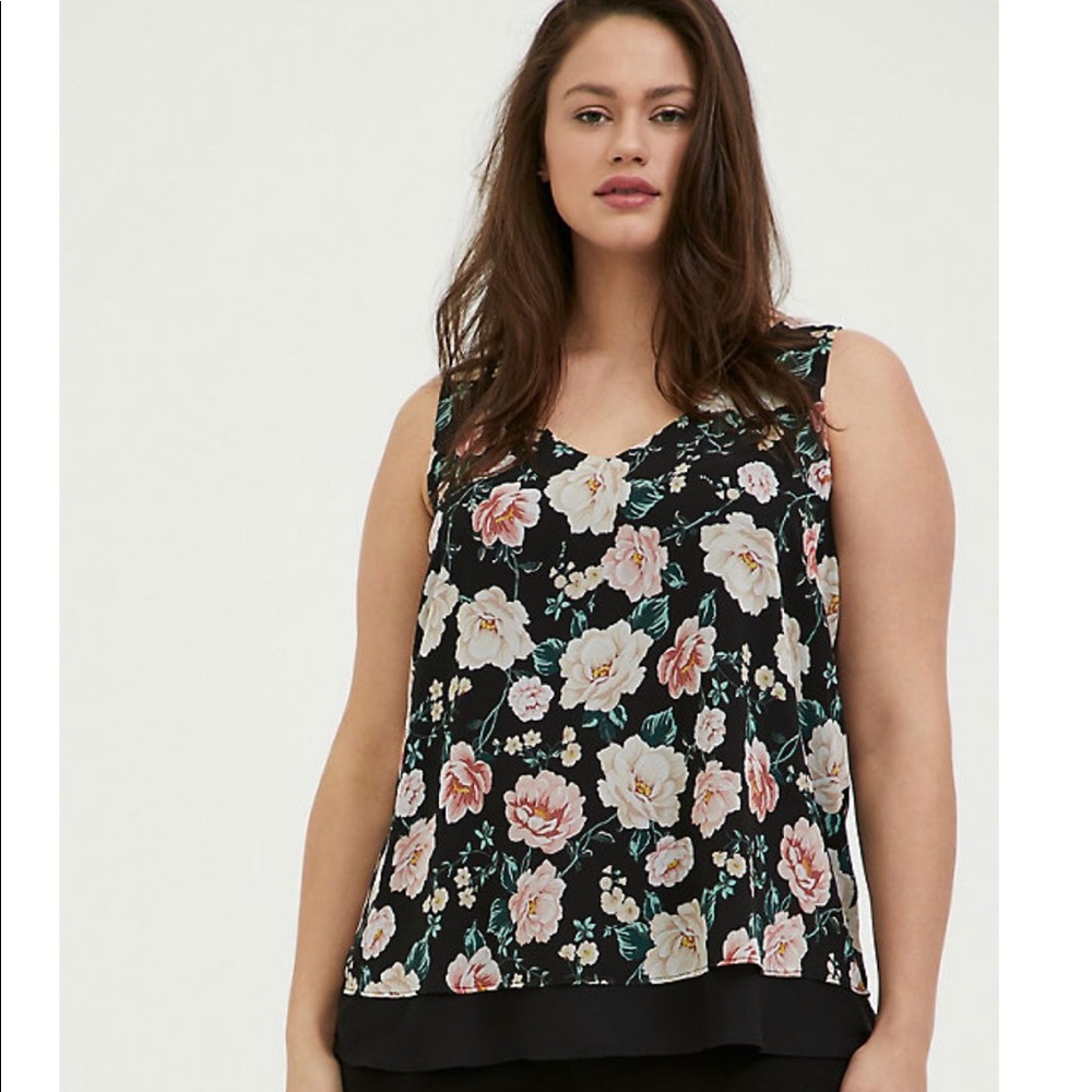 🍎💖🆕 Torrid chiffon swing tank